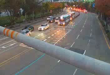 栽松洞三益公寓三岔路口