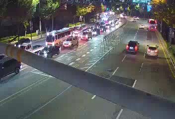 栽松洞三益公寓三岔路口