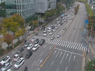 南門口十字路口巨堤站