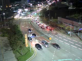 本綠山三岔路口
