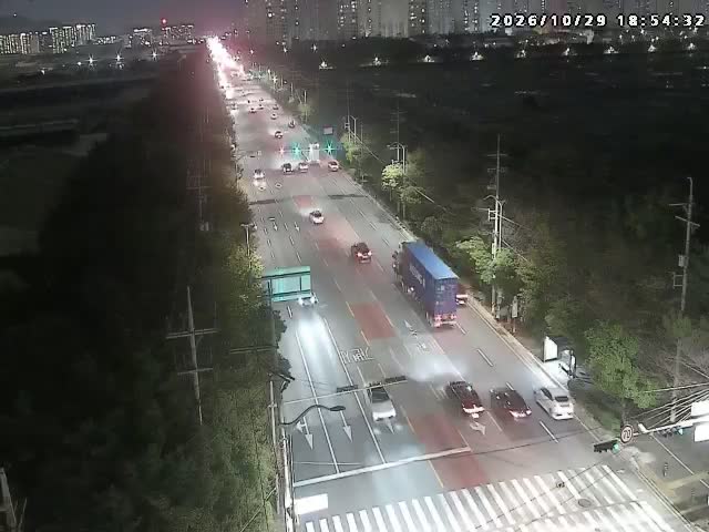 2號號誌燈交叉路口鳴旨新都市