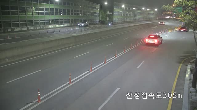 山城隧道華明收費站入口