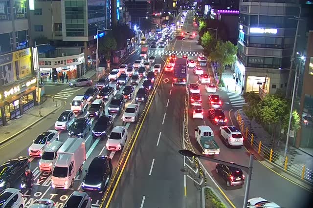 蓬萊交叉路口影島大橋端