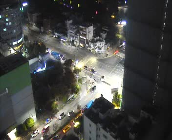 釜山鎮區廳前市民公園方向