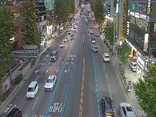 楊亭交叉路口楊亭站/市廳方向