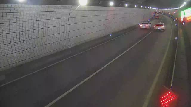 水晶隧道第5碼頭方向150公尺