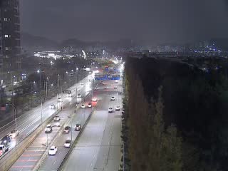 釜山車輛註冊事業所前鳴旨