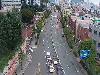 新羅大學校入口十字路口掛法洞