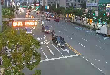 美南站前十字路口3/4號線轉乘