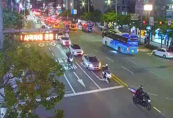 美南站前十字路口3/4號線轉乘