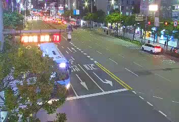 美南站前十字路口3/4號線轉乘