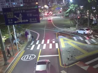 尾浦交叉路口迎月路起點