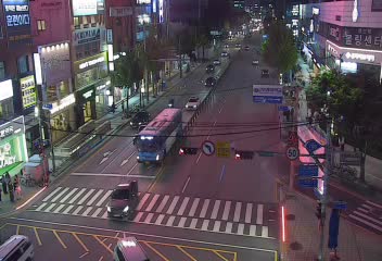 龍沼三岔路口慶星大學/釜慶大學站