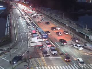 城山三岔路口菉山洞