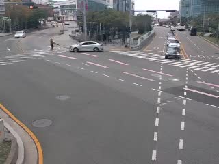 廣安里水上皇宮飯店前海濱第一排
