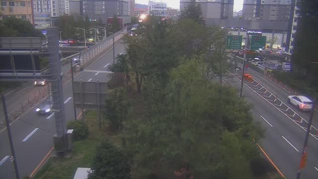 水晶隧道關門大路聯絡道