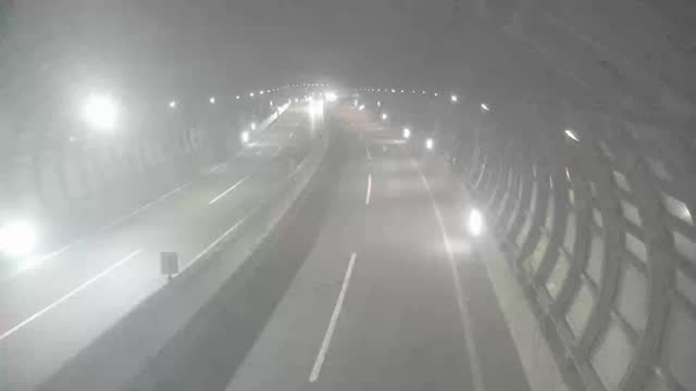 南港大橋第1隧道起點處