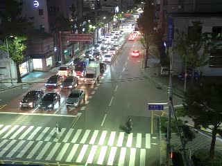 東大新十字路口東大新站