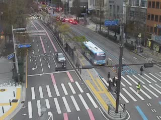 釜山郵局前路口中央站/中央洞