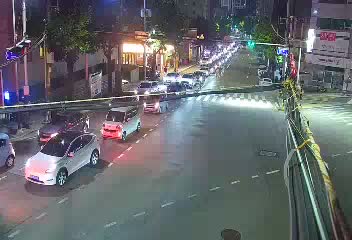 蓮堤區廳三岔路口蓮山洞