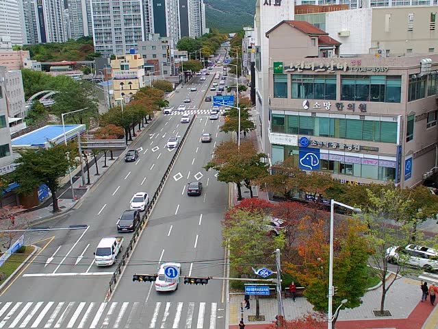 海雲台文化會館前十字路口萇山站
