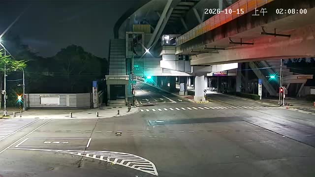 左楠路、世運大道(西南角)
