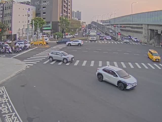 九如一路、交流道東側1