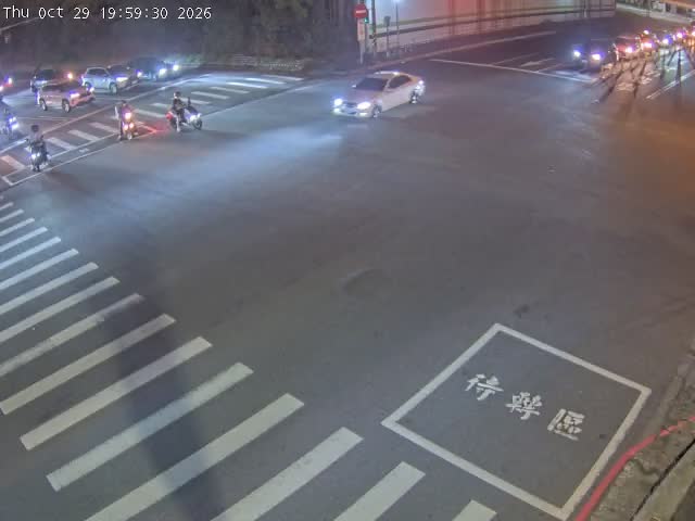 建國一路、高雄交流道(西側)2