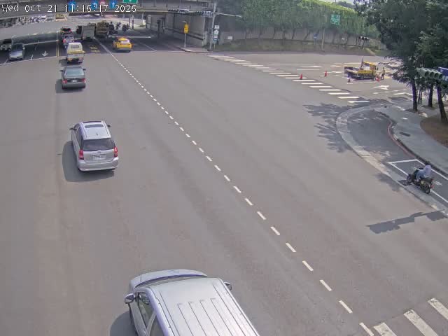 中正一路、高雄交流道(西側)1
