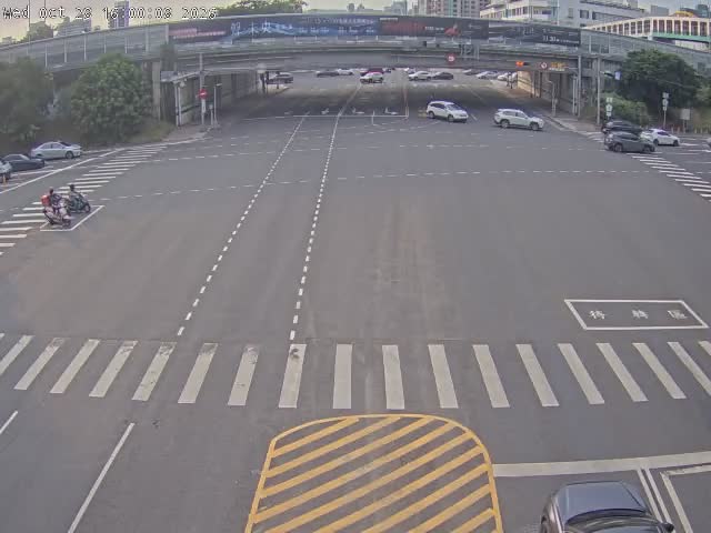 中正一路、高雄交流道(東側)