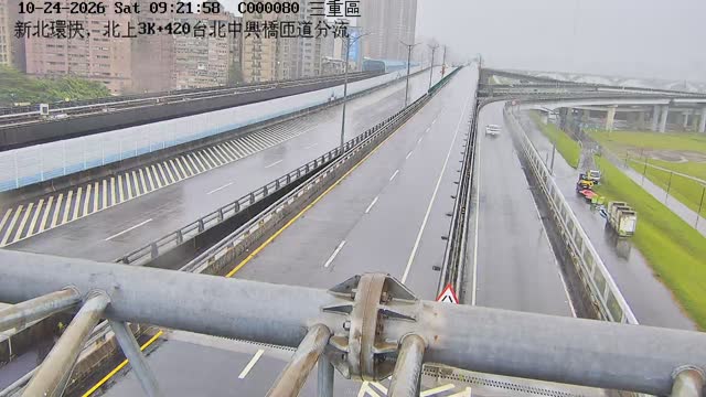 新北環快，北上3K+420台北中興橋匝道分流