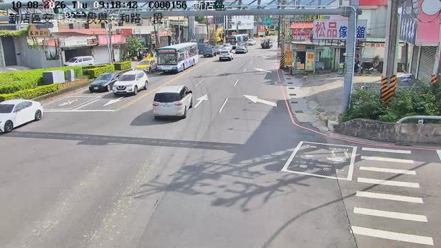 新店區安康路二段、安和路一段(東側號誌門架上)