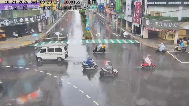 三重區重新路二段、正義北路口(西側號誌桿上)