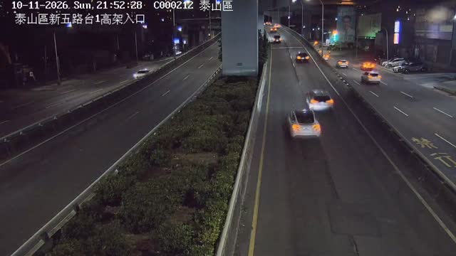 泰山區新五路台1高架入口