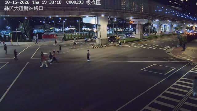 板橋區縣民大道新站路口