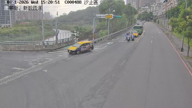 康寧街、國道新設匝道