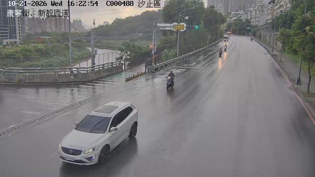 康寧街、國道新設匝道