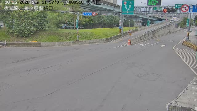 板城路、資收場前路口