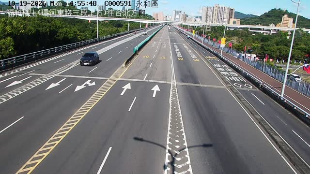 福和橋上(環河東路三段上方)(路燈桿上)往台北方向