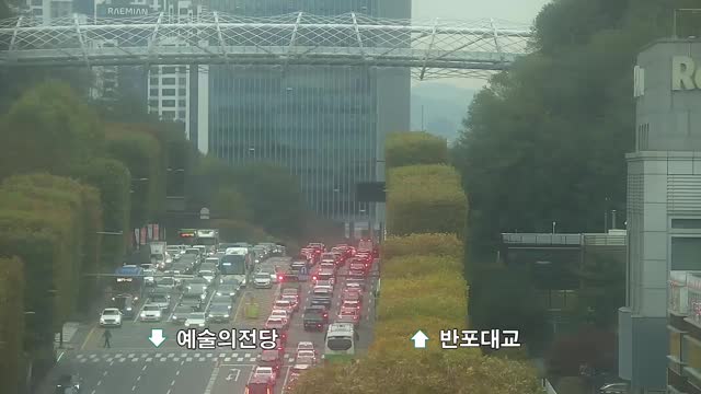 瑞草站十字路口