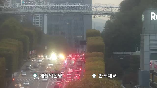 瑞草站十字路口