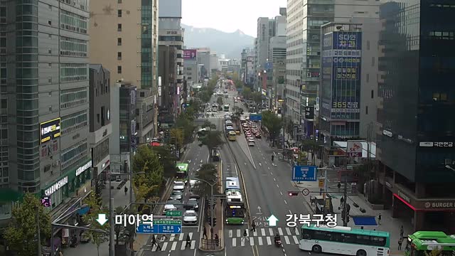 水逾十字路口