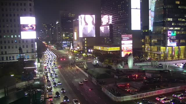 三成站
