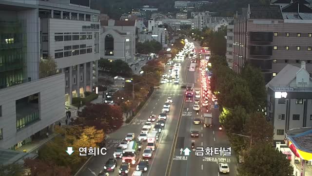 大新高等學校三岔路口