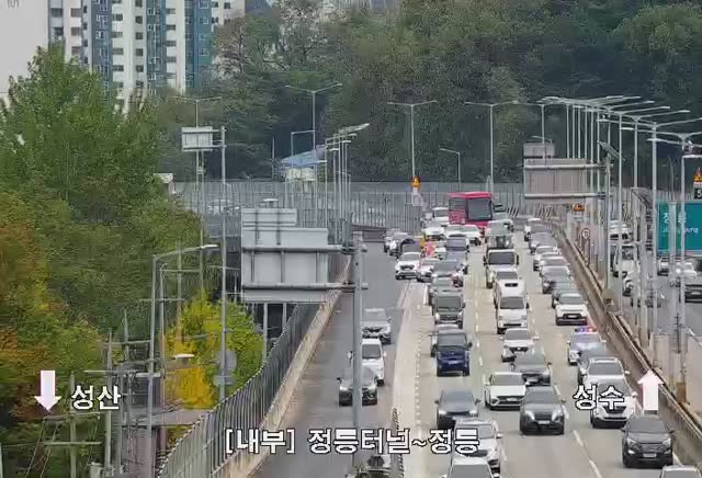 貞陵隧道前