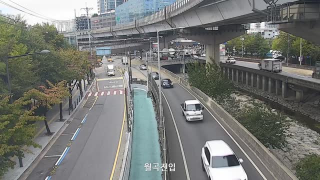 月谷進口匝道