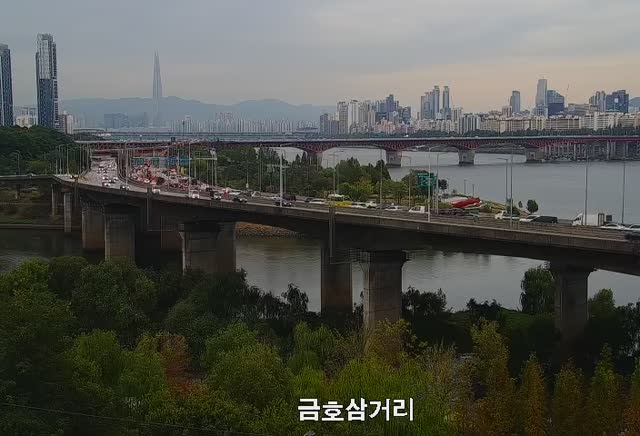 金湖三岔路口