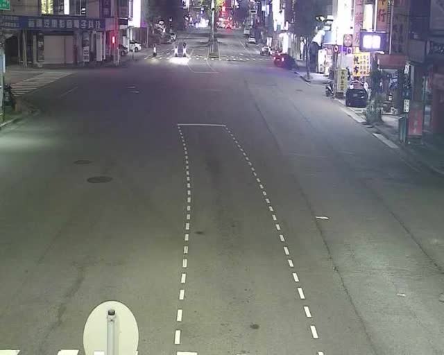 中清路/經貿七路(右側車流往大雅交流道)