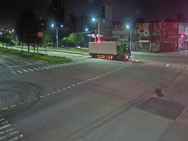 環中路/龍富十路(右側車流往永春路)