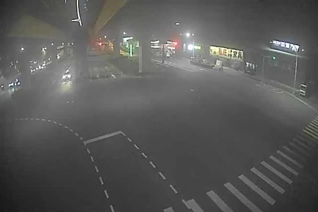 環中路/青海路(右側車流往台灣大道)
